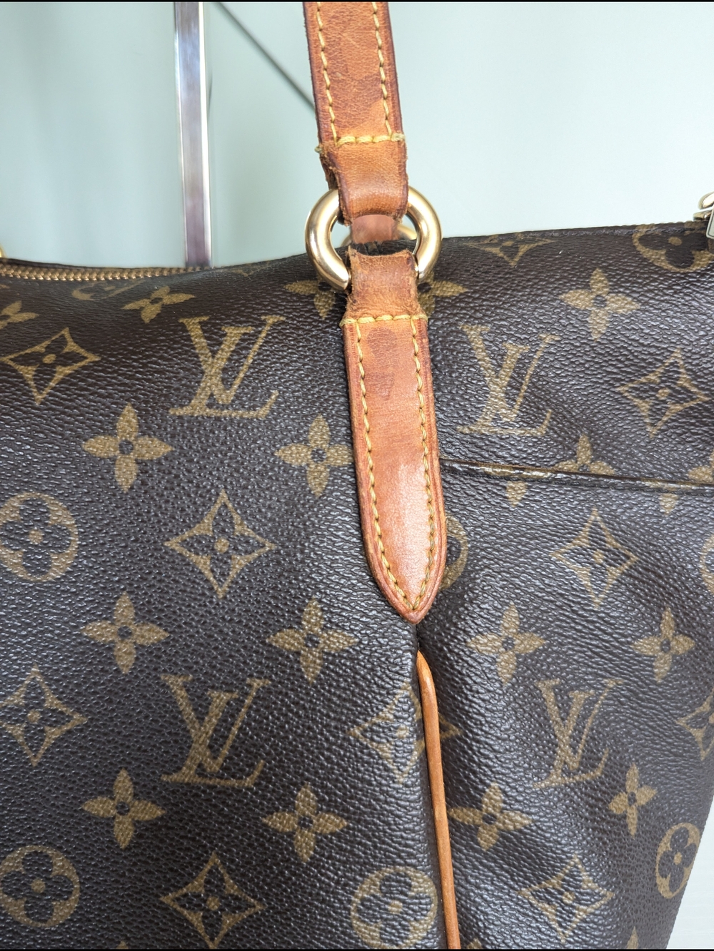 Louis Vuitton Totally PM. Monogram Tote Bag - Picture 6 of 16